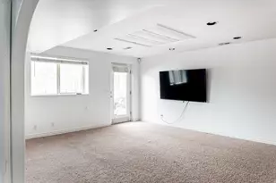 3551 S Huntington Dr, Bountiful, UT 84010 - Photo 22