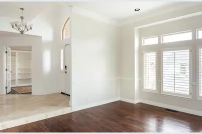 3551 S Huntington Dr, Bountiful, UT 84010 - Photo 4