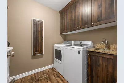 813 S 270 E, Nephi, UT 84648 - Photo 26