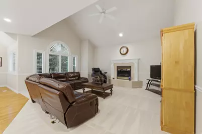 11943 S Autumn Ridge Dr, Sandy, UT 84092 - Photo 18