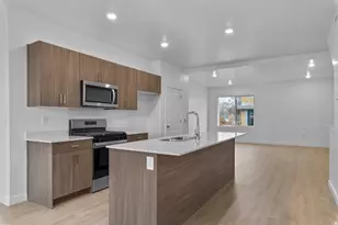 1447 S 440 St E, Ogden, UT 84404 - Photo 10