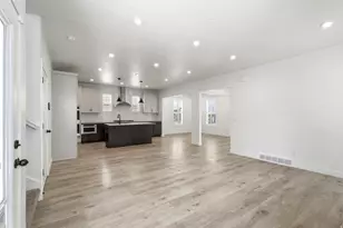 11708 S Silver Pond Dr, South Jordan, UT 84009 - Photo 12
