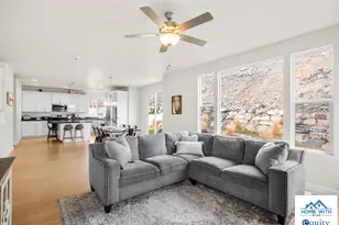 7282 N Golden Summit Dr, Eagle Mountain, UT 84005 - Photo 10