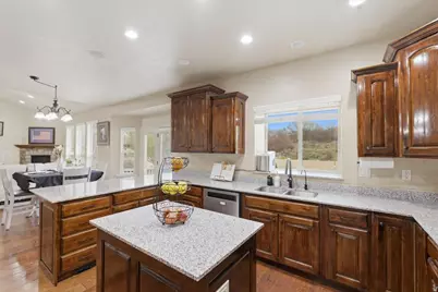 512 E Ridge Dr, Alpine, UT 84004 - Photo 14