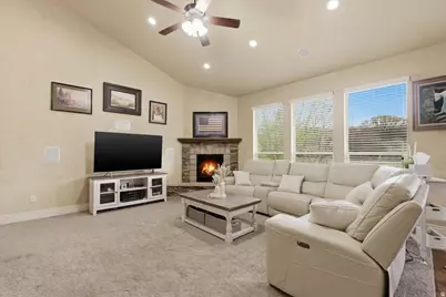 512 E Ridge Dr, Alpine, UT 84004 - Photo 6