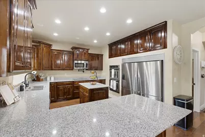 512 E Ridge Dr, Alpine, UT 84004 - Photo 12