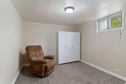 282 E 650 N, Bountiful, UT 84010 - Photo 24