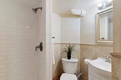 282 E 650 N, Bountiful, UT 84010 - Photo 20