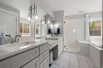 572 E Rockwell Vis, Draper, UT 84020 - Photo 14