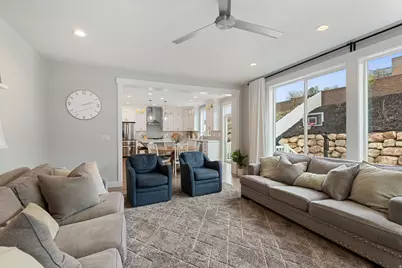 572 E Rockwell Vis, Draper, UT 84020 - Photo 8