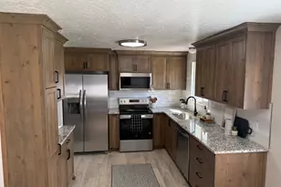 600 Maple Dr N, Smithfield, UT 84335 - Photo 2