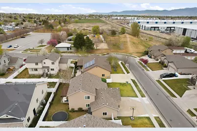 6708 S Ticklegrass Rd W, West Jordan, UT 84081 - Photo 52