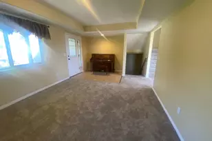 83 Canterbury Cir, Logan, UT 84321 - Photo 4