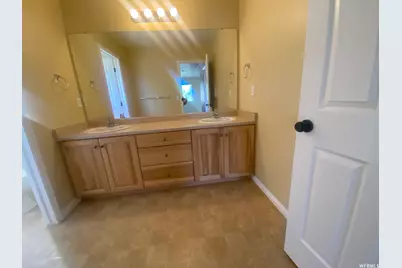 83 Canterbury Cir, Logan, UT 84321 - Photo 20