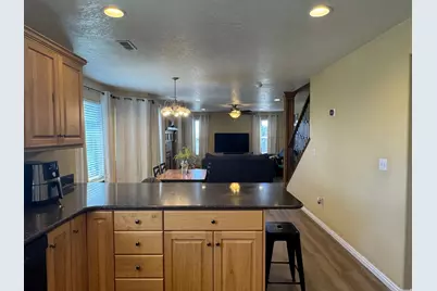 83 Canterbury Cir, Logan, UT 84321 - Photo 18