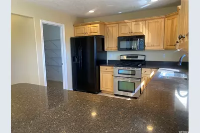 83 Canterbury Cir, Logan, UT 84321 - Photo 6