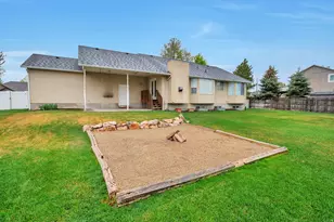 11463 S 2510 W, South Jordan, UT 84095 - Photo 32