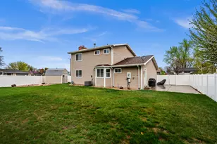 591 W 2050 N, West Bountiful, UT 84087 - Photo 24