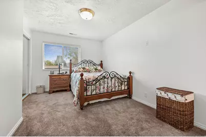 591 W 2050 N, West Bountiful, UT 84087 - Photo 16