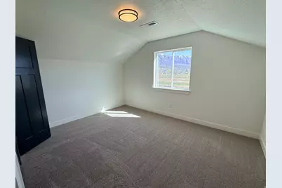 2405 W 3200 N, Farr West, UT 84404 - Photo 6
