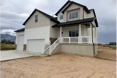 2405 W 3200 N, Farr West, UT 84404 - Photo 2