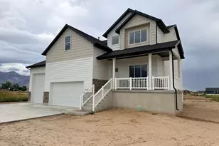 2405 W 3200 N, Farr West, UT 84404 - Photo 2