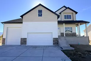 2405 W 3200 N, Farr West, UT 84404 - Photo 2