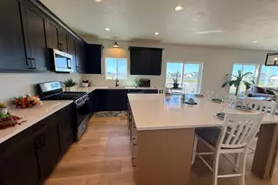 2405 W 3200 N, Farr West, UT 84404 - Photo 28