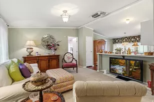 273 E Vagabond Dr, Murray, UT 84107 - Photo 2