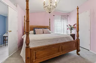 273 E Vagabond Dr, Murray, UT 84107 - Photo 8