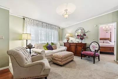 273 E Vagabond Dr, Murray, UT 84107 - Photo 1