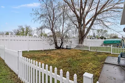 273 E Vagabond Dr, Murray, UT 84107 - Photo 14