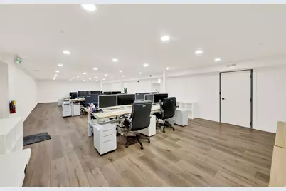 10885 S State St, Sandy, UT 84070 - Photo 30