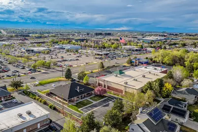 10885 S State St, Sandy, UT 84070 - Photo 56