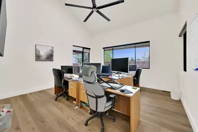 10885 S State St, Sandy, UT 84070 - Photo 12