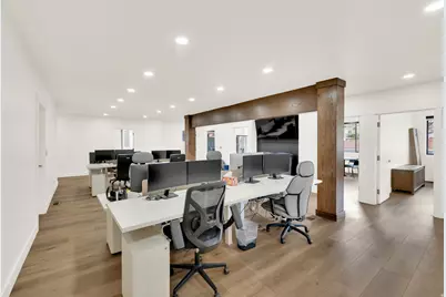 10885 S State St, Sandy, UT 84070 - Photo 22