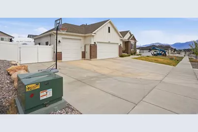 6638 W Braeburn Way S, West Jordan, UT 84081 - Photo 50