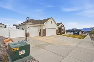 6638 W Braeburn Way S, West Jordan, UT 84081 - Photo 50