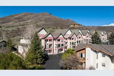 1045 W Oberland Dr, Midway, UT 84049 - Photo 2
