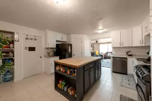 2137 W 6200 S, Taylorsville, UT 84129 - Photo 8