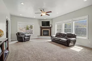 200 S Mahogany Way, Elk Ridge, UT 84651 - Photo 8