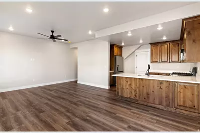 3130 N 1675 E, Layton, UT 84040 - Photo 8