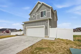 219 E 810 N, Tooele, UT 84074 - Photo 2