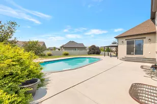 951 W Grizzly Wulff Dr, Bluffdale, UT 84065 - Photo 44