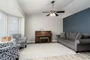 7960 S Shayla Dr, West Jordan, UT 84088 - Photo 4