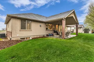816 N 2700 W, Layton, UT 84041 - Photo 30