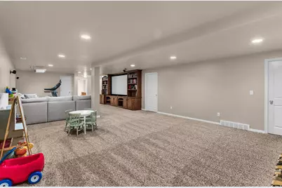 816 N 2700 W, Layton, UT 84041 - Photo 24