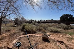 445 W Vance Dr, Kanab, UT 84741 - Photo 6
