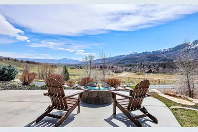 2252 E Lauren Ln, Liberty, UT 84310 - Photo 8