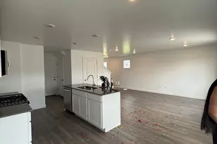 887 E Oakum Ln, Saratoga Springs, UT 84045 - Photo 2